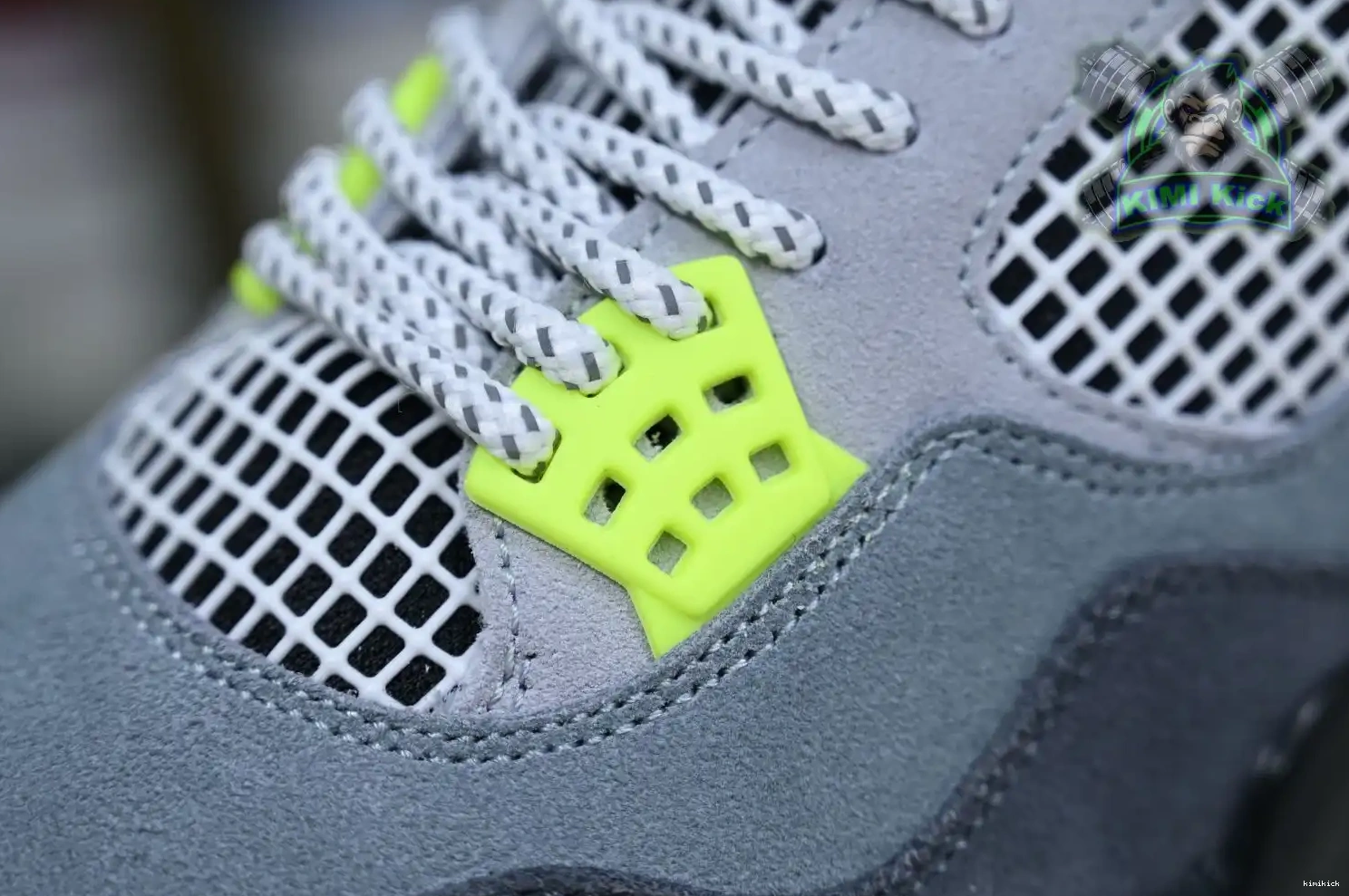 Air retro 4 se'95neon Jordan Kimikick Jordan 0424